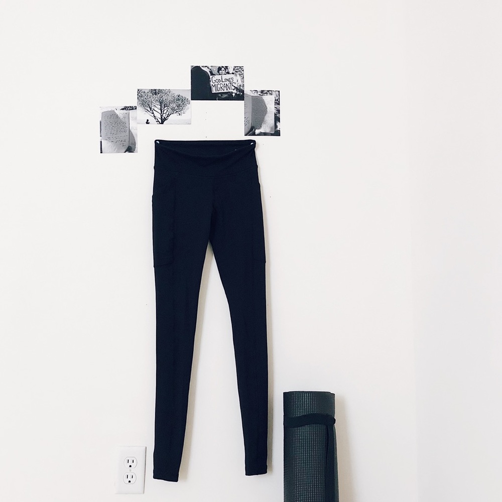 Aeropostale Hi-Rise Workout Leggings With Pockets